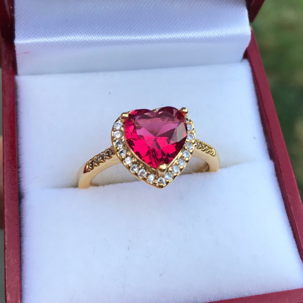Ruby heart ring